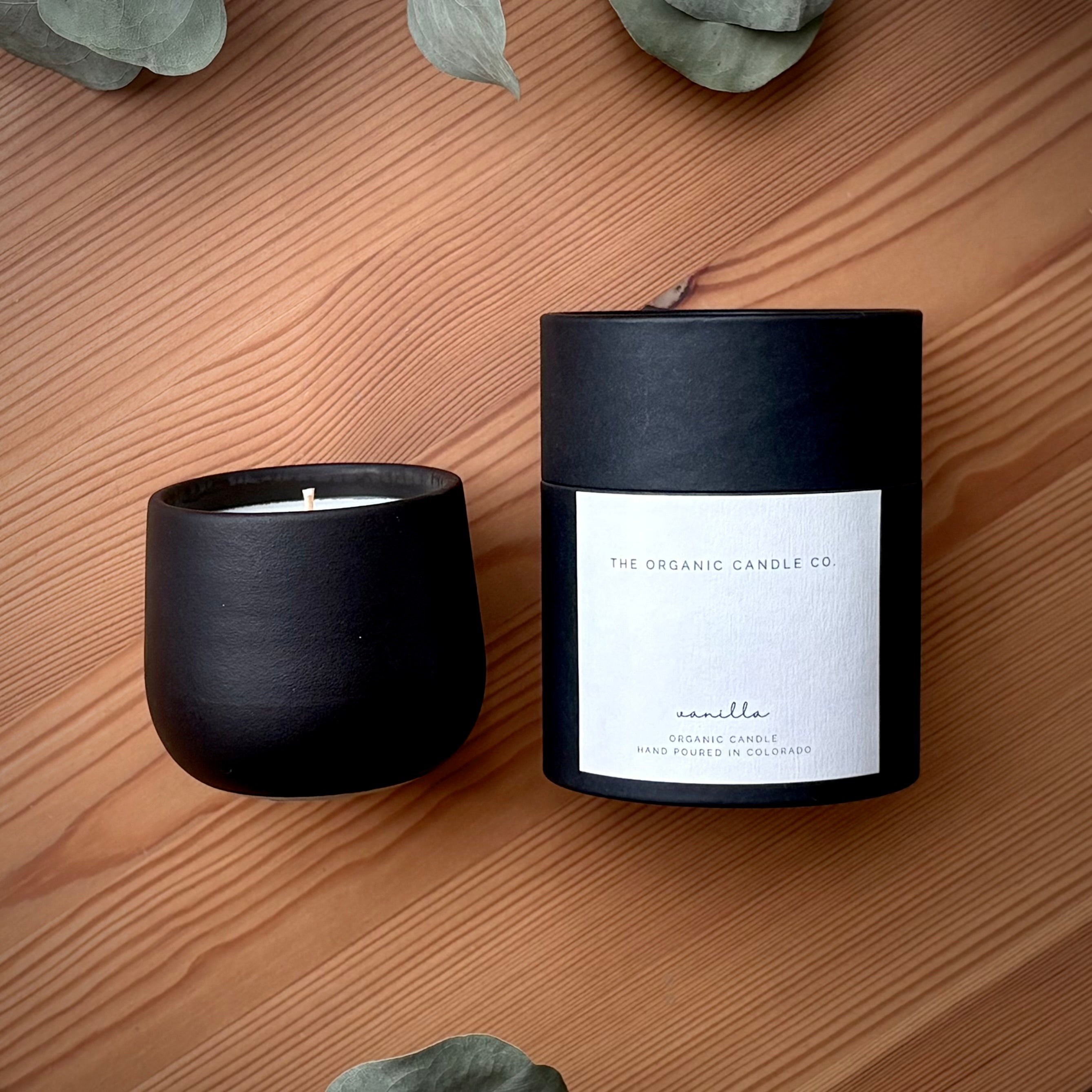 Organic Candle in Onyx Petite Ceramic